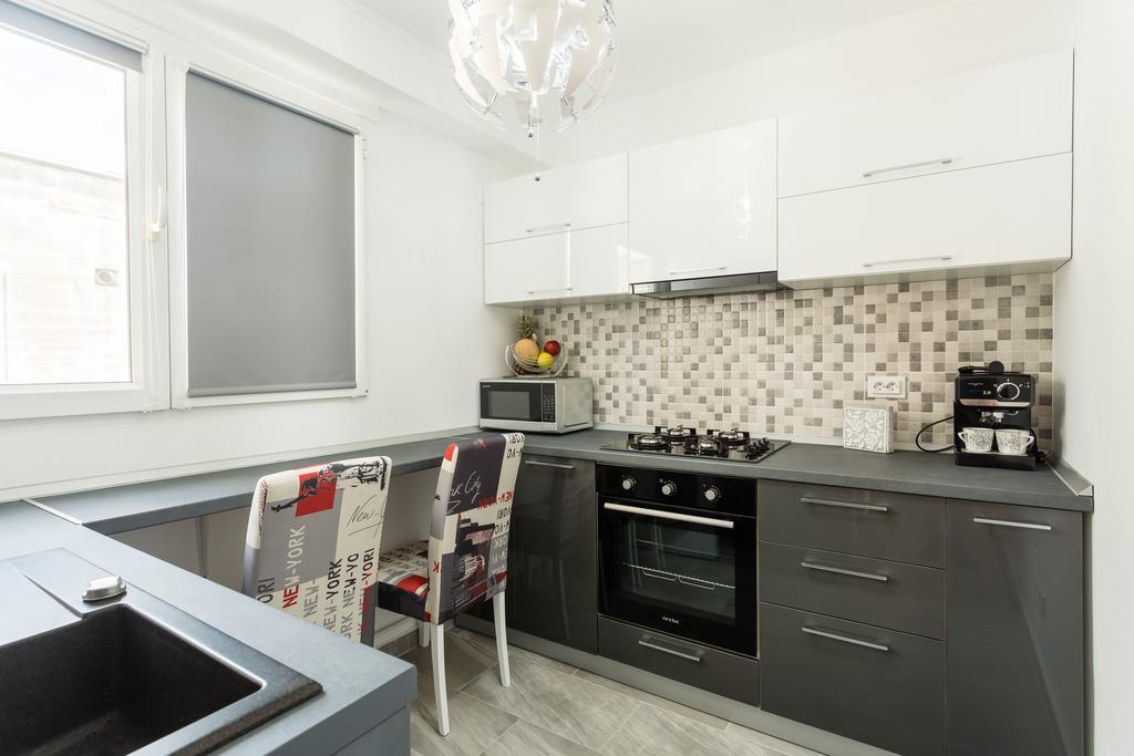 Apartamento Bright House Bucarest Exterior foto